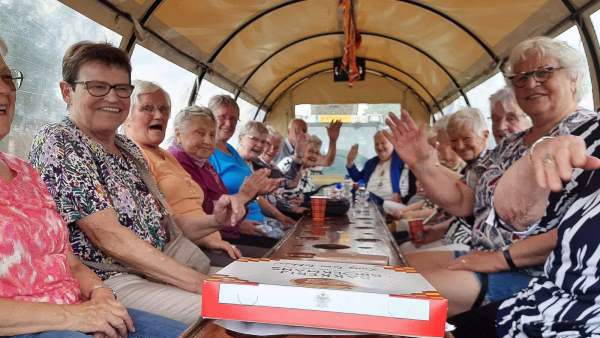 Mooie en gezellige huifkartocht (8 juli 2024)