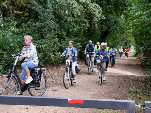 (Weer eens) Najaarsfietstocht:  een (foto)verslag
